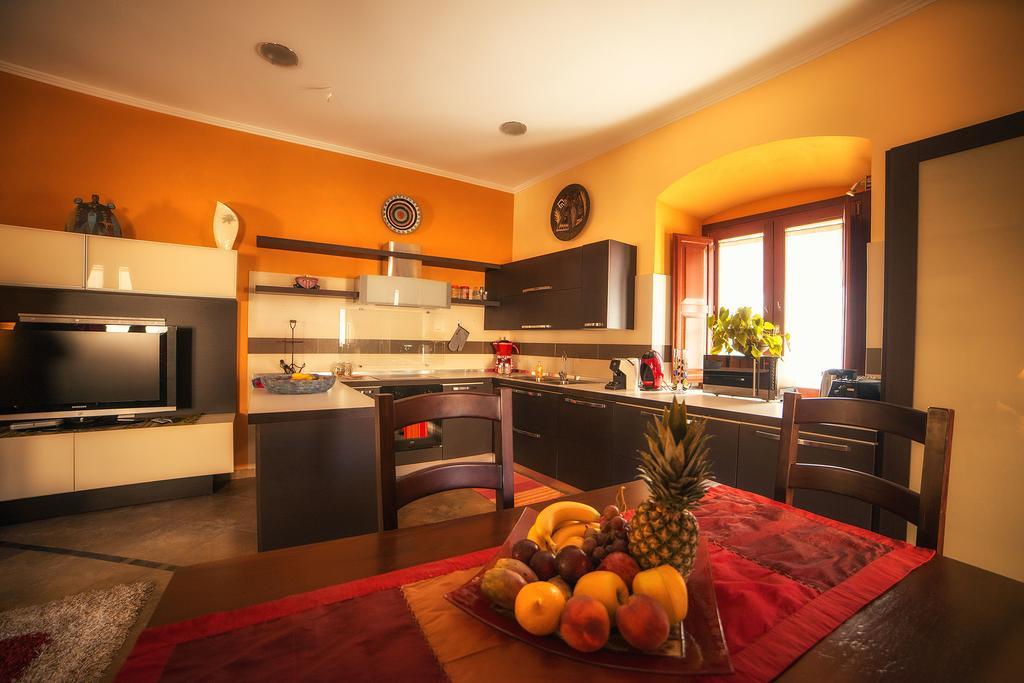 Luxury Home Bosa Apartment Екстериор снимка